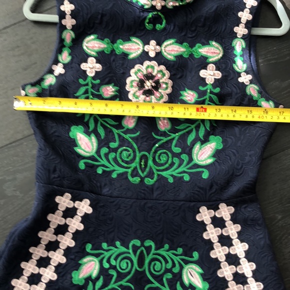 La robe dress. Size M. - Picture 10 of 10